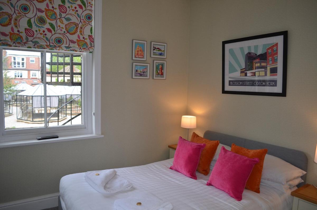 St George'S Guest House York Buitenkant foto