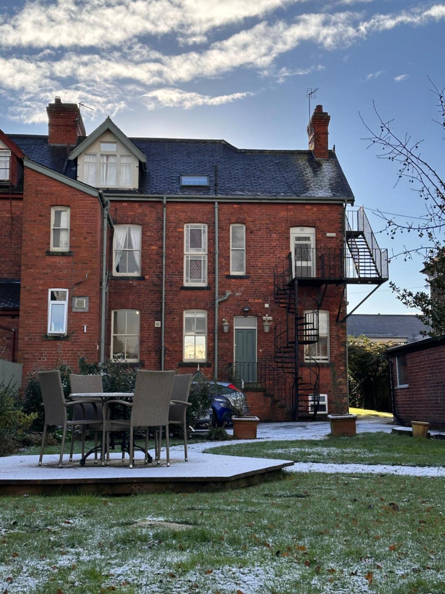 St George'S Guest House York Buitenkant foto